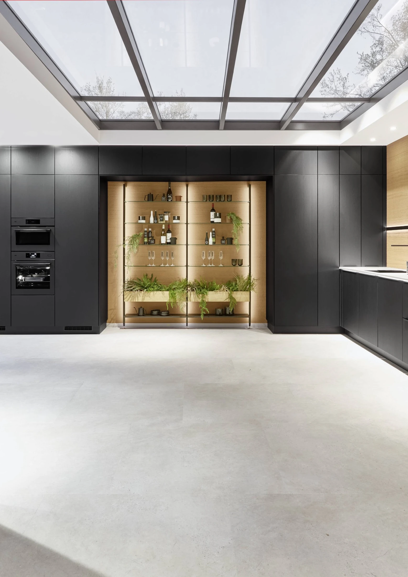 Cuisine nobilia STRUCTURA 419 · Décor chêne Nero, photo du magazine
